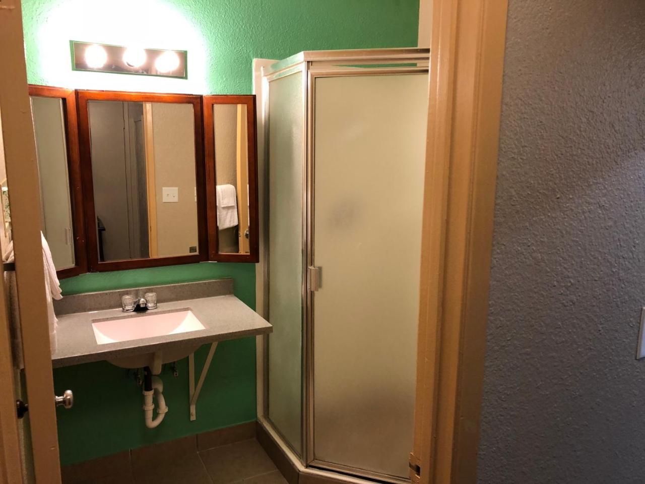 Midtown Inn Springfield Buitenkant foto