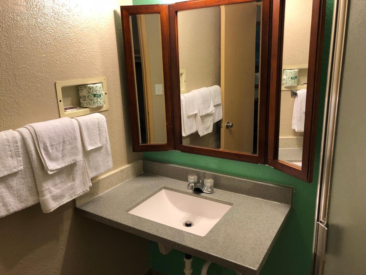 Midtown Inn Springfield Buitenkant foto